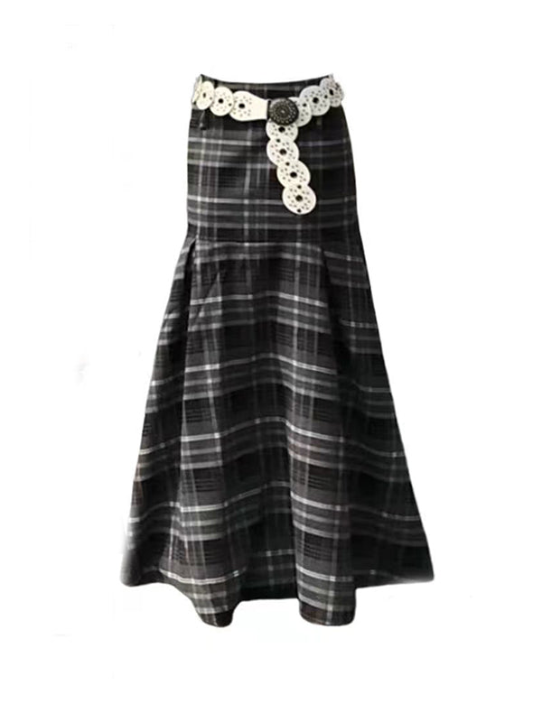 Y2K plaid pleated long skirt with 90s vintage grunge belt chain details