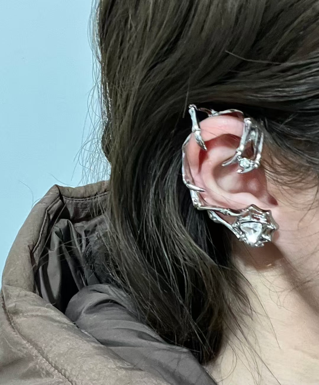 Dark Elegance Reborn: Dream Crystal's Guide to Gothic Jewelry